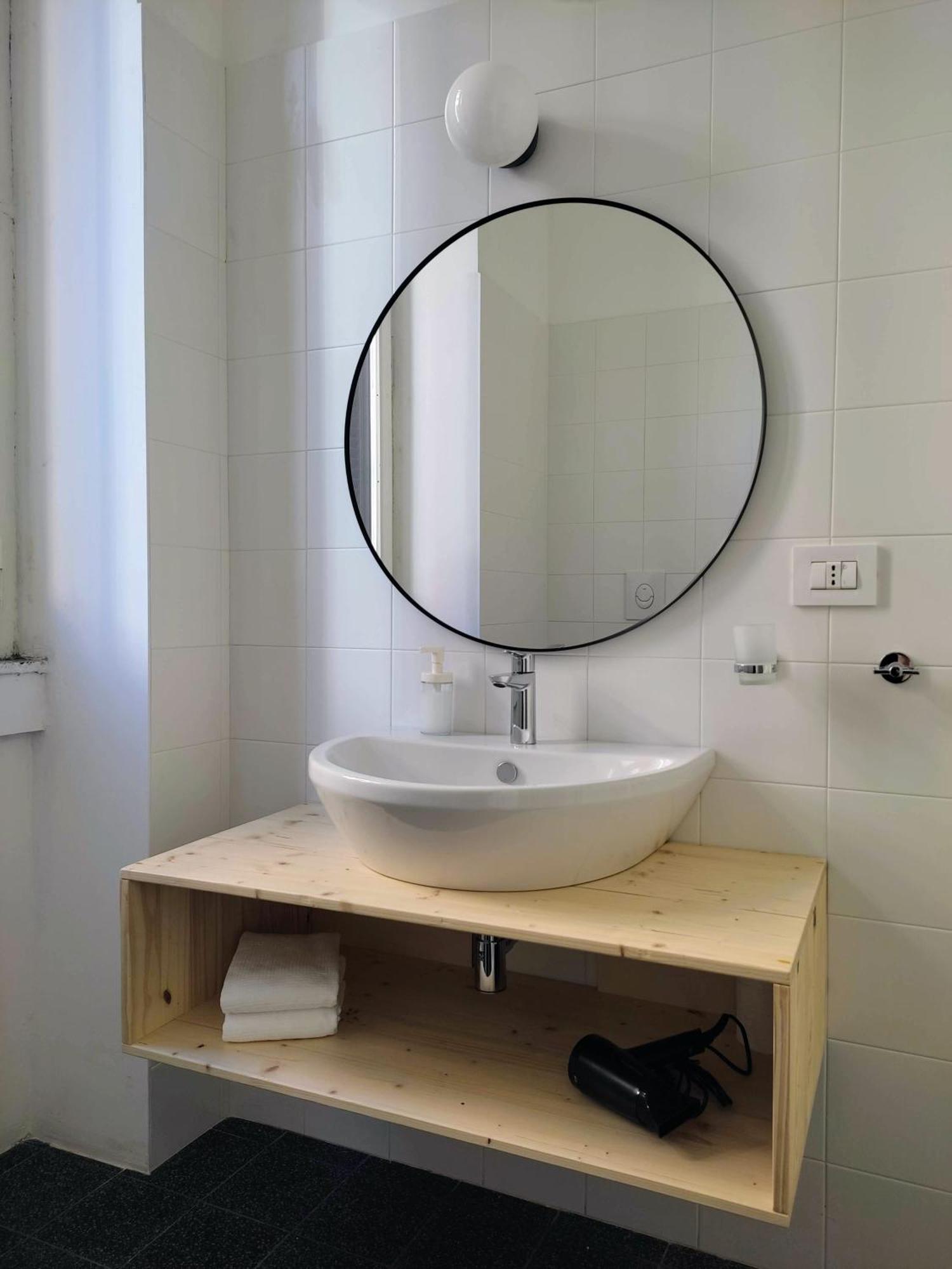 Lostabile Guesthouse & Coworking Bari Dış mekan fotoğraf