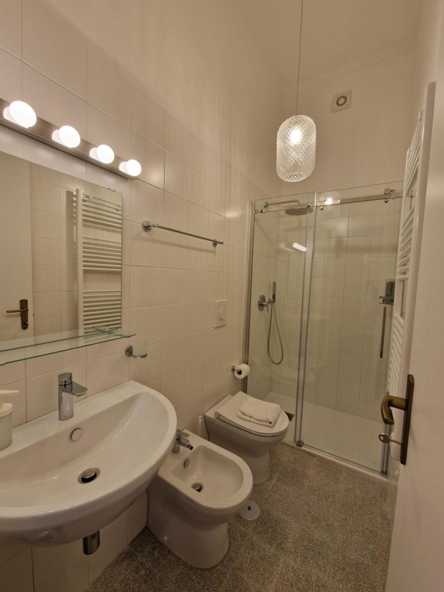 Lostabile Guesthouse & Coworking Bari Dış mekan fotoğraf